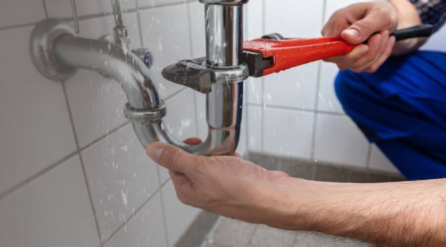 Expert burst pipe repair services in Paris, TN